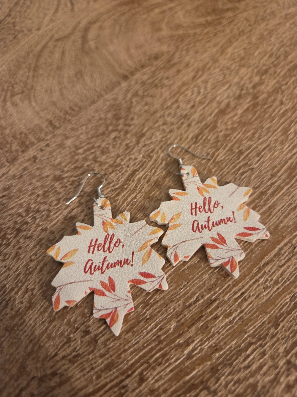 Hello Autumn! Leaf-Shaped Earrings in Cream and Orange